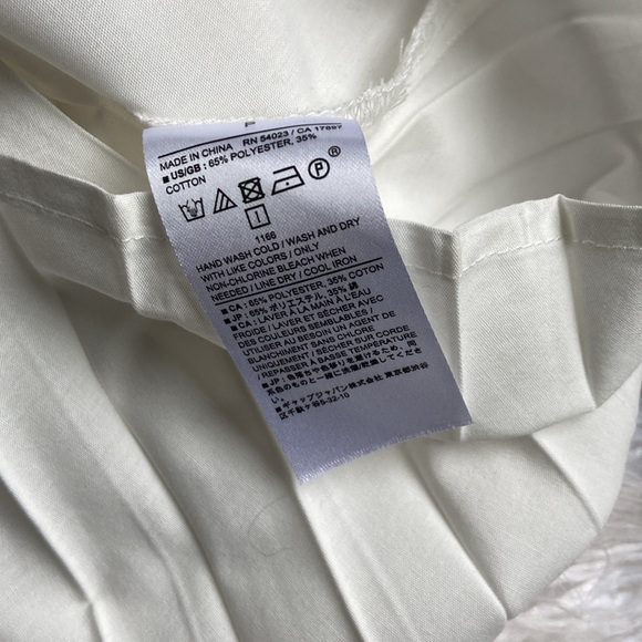 Banana Republic Small/ Medium Blouse - Picture 8 of 8